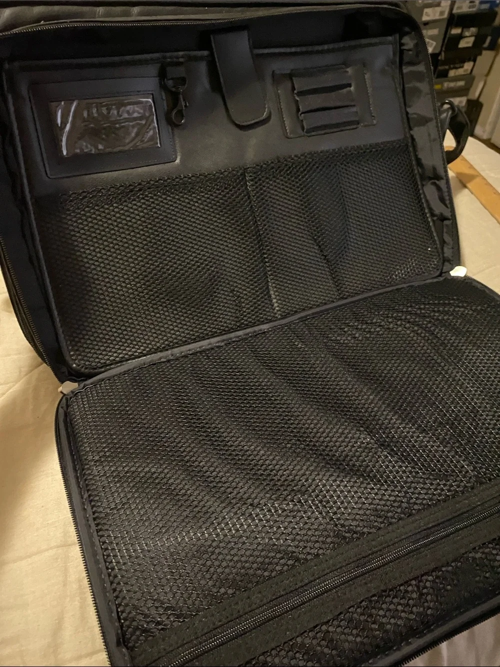 N/A black laptop